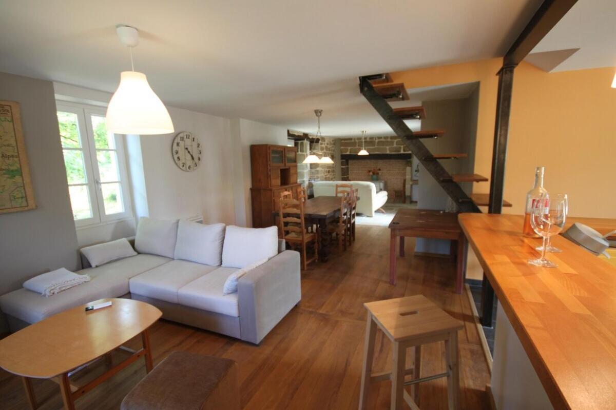 Maison De Vacances A Lissac-Sur-Couze Eksteriør billede