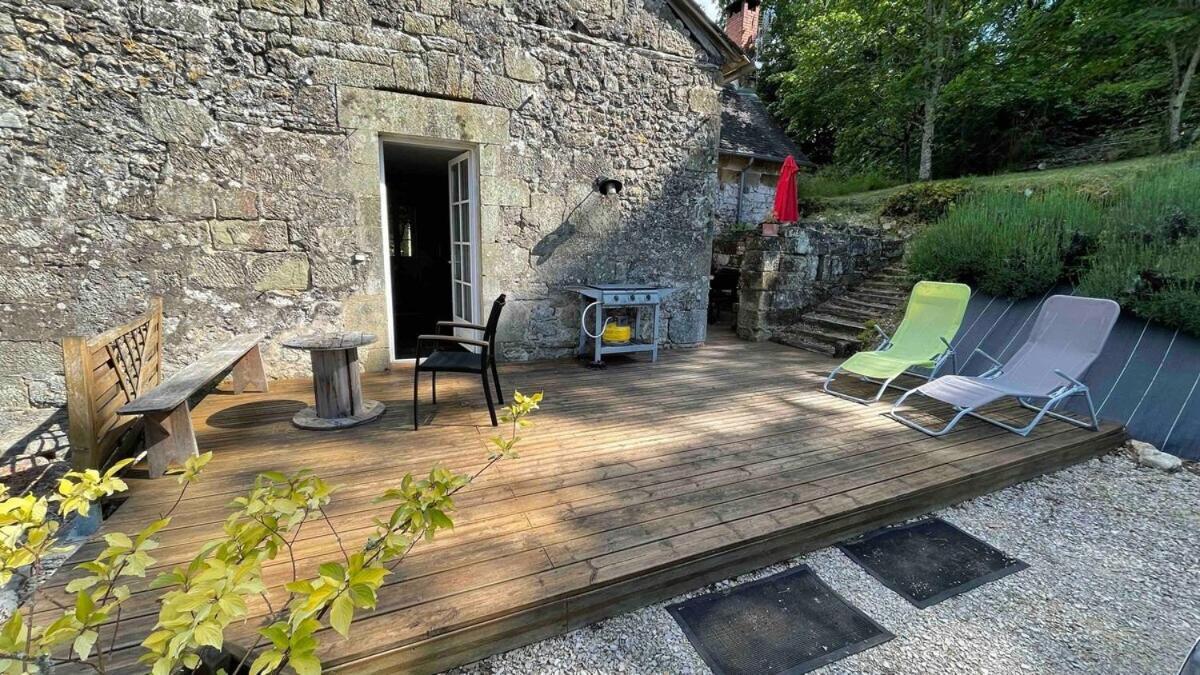 Maison De Vacances A Lissac-Sur-Couze Eksteriør billede